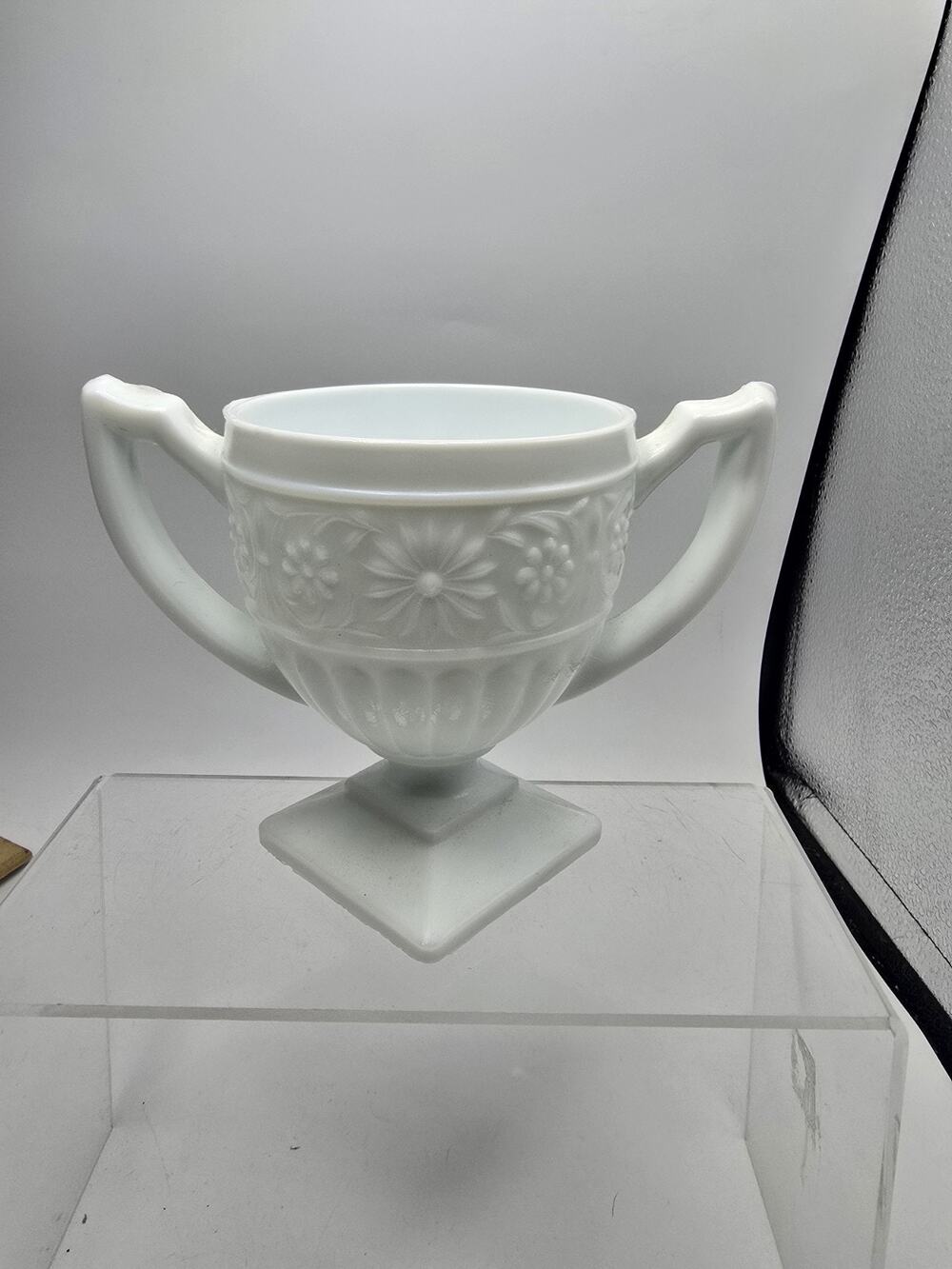 Vintage Indiana Glass White Milk Glass Daisy Pattern Open Sugar Bowl